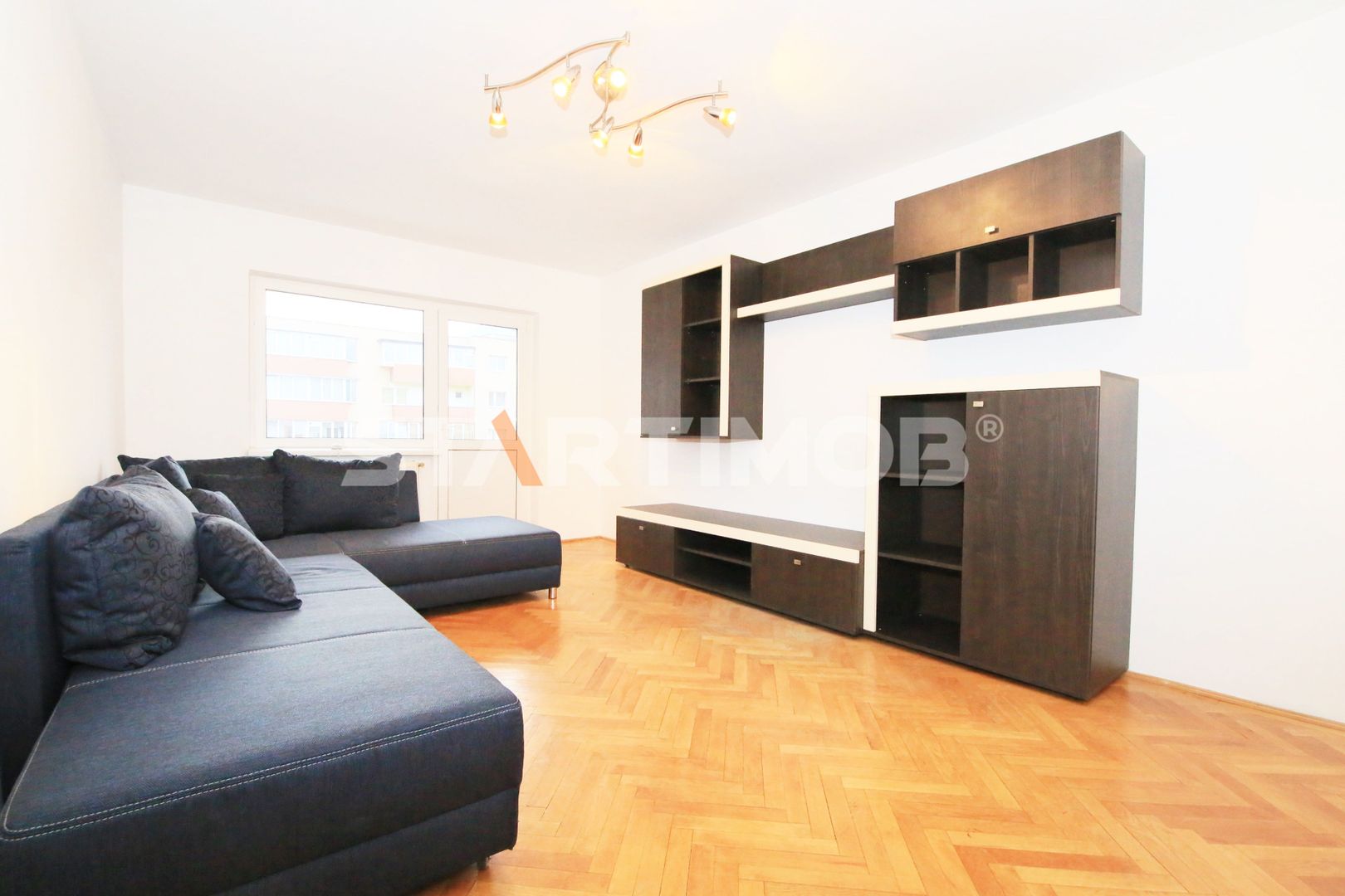 Apartament 4 camere  Astra cu parcare