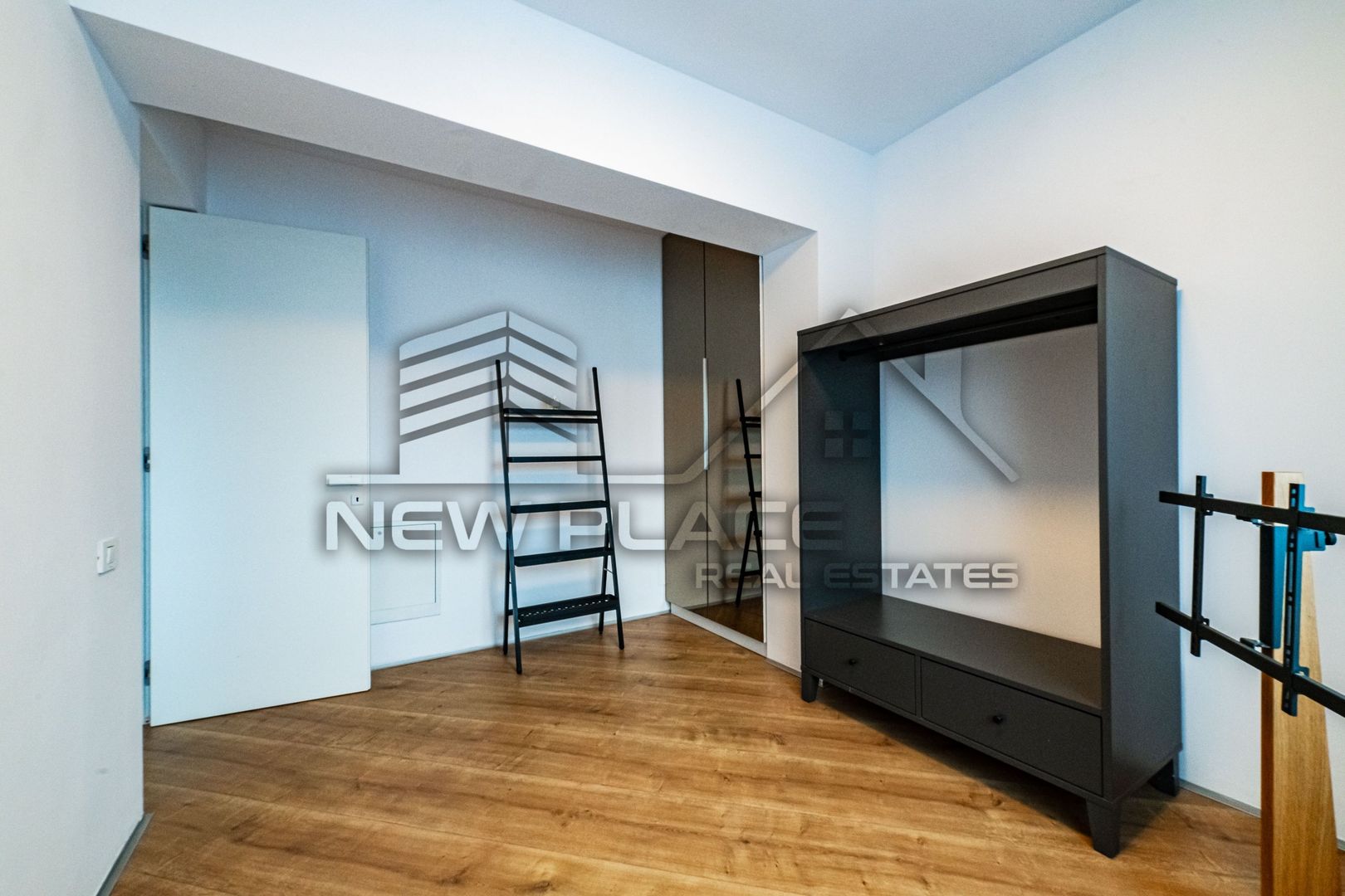 [VIDEO] 4City North | Apt exclusivist | Vedere curtea interioara | Lux - imaginea 15