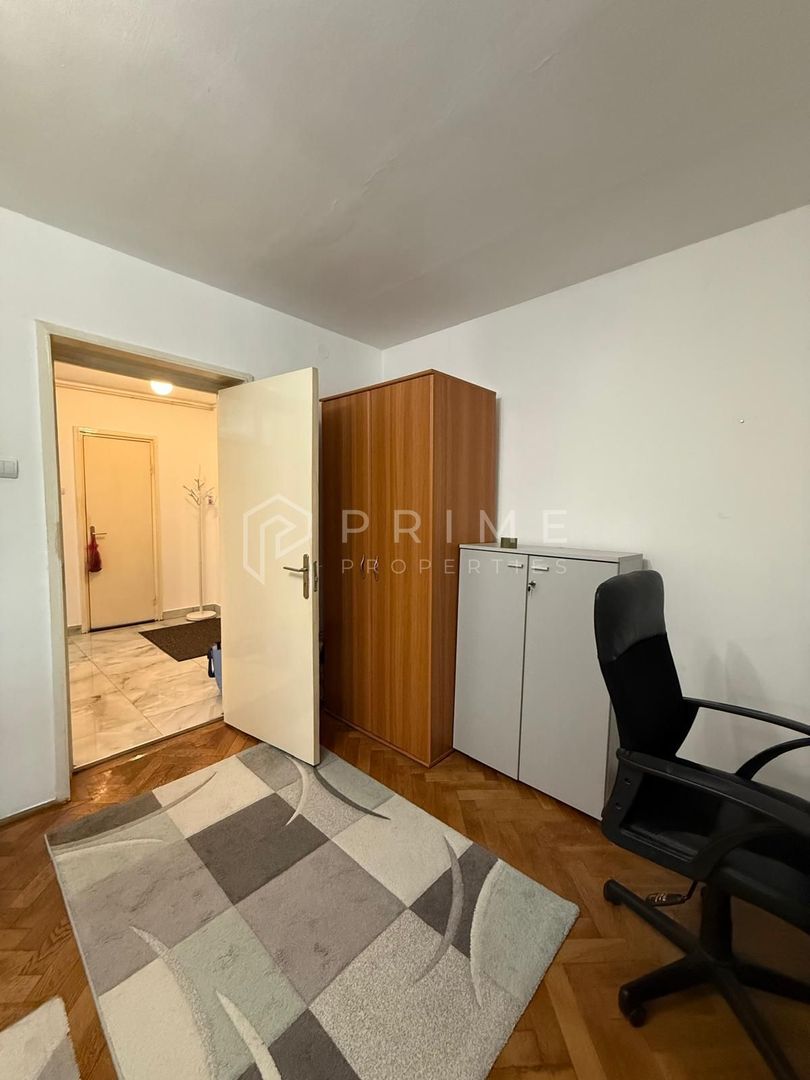 Apartament cu 3 camere decomandate- Ideal pentru studenti - Zona Tudor - imaginea 3