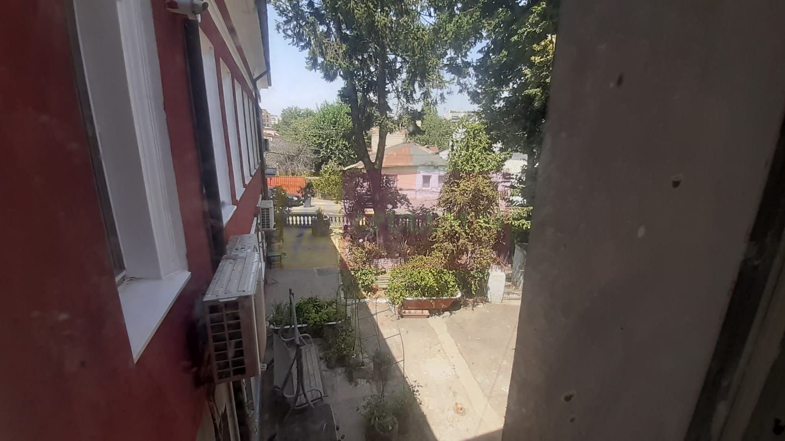 APARTAMENT BUN URANUS- PROASPĂT RENOVAT -  zona Palatul Parlamentului