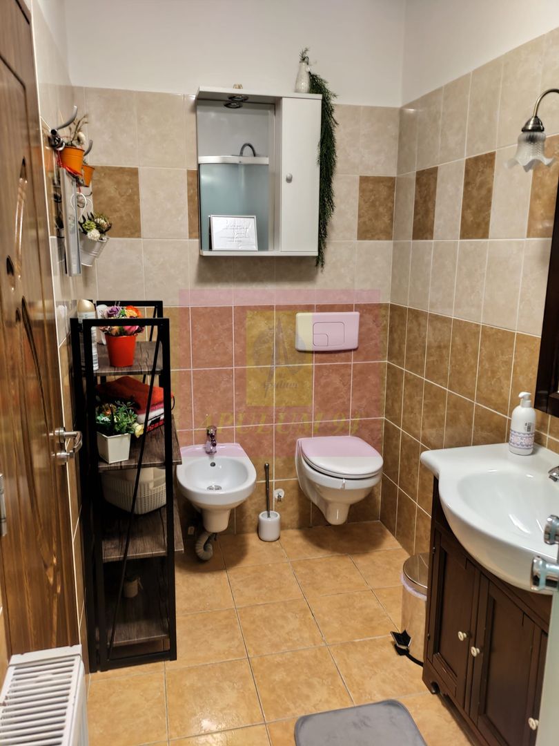 Apartament 3 camere de vanzare in Busteni 5 min partia Kalinderu