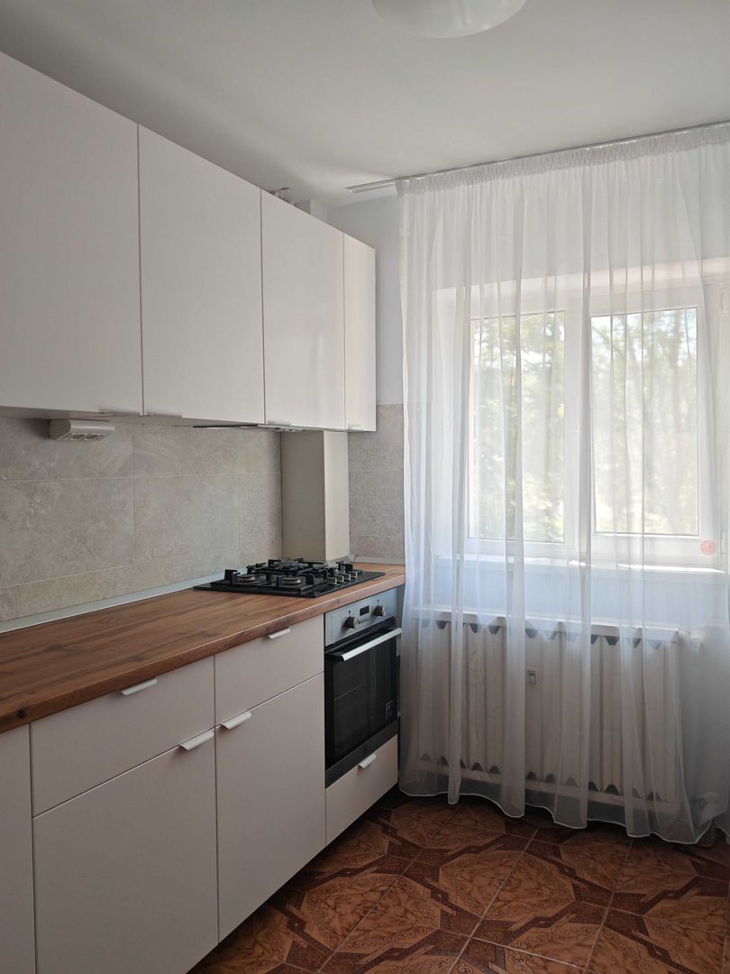 apartament decomandat parc Crangasi