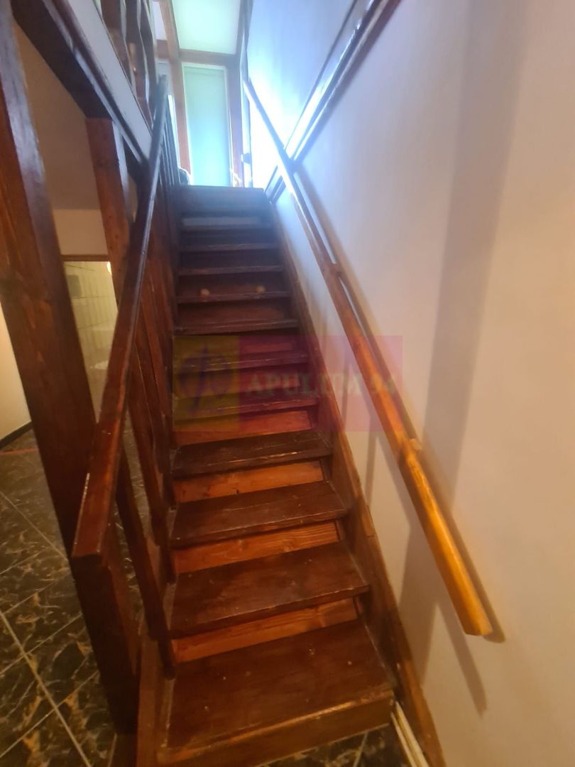 Vila de vanzare cu 5 camere in Busteni