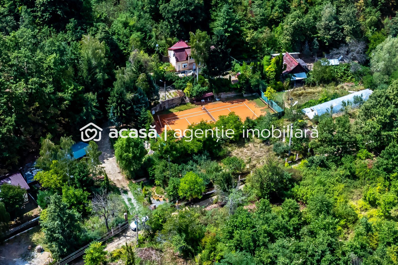 Imagine 12 - PROPRIETATE VÂNDUTĂ Casă conac cu 15.000 mp deal împădurit la Barațca,