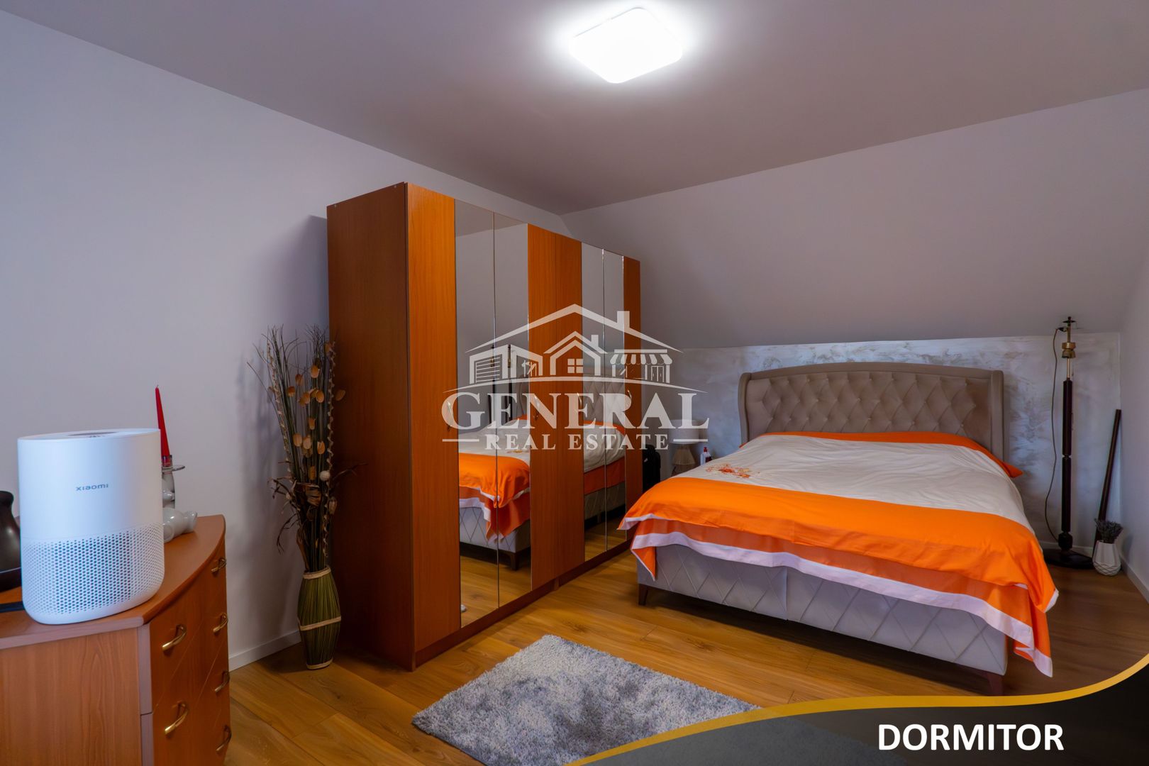 Casa de vanzare zona centrala in Baia Mare 200m2 casa si 420 teren - imaginea 14