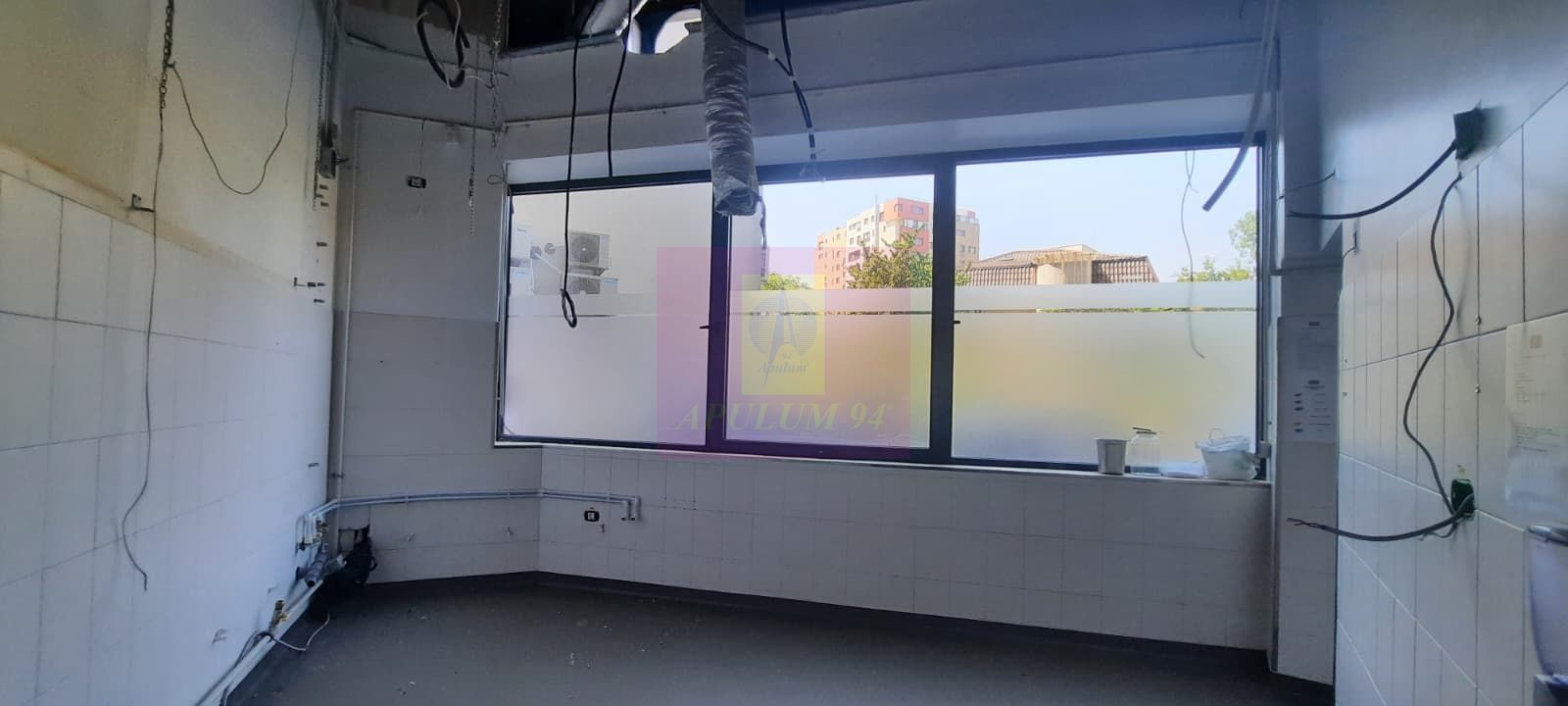 Inchiriere spatiu comercial in zona Decebal-Alba Iulia, parcare