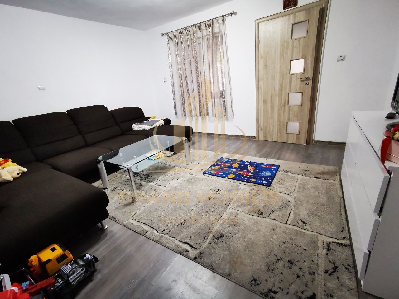 Casa individuala Mehala teren 740mp 200.000 Euro - imaginea 5