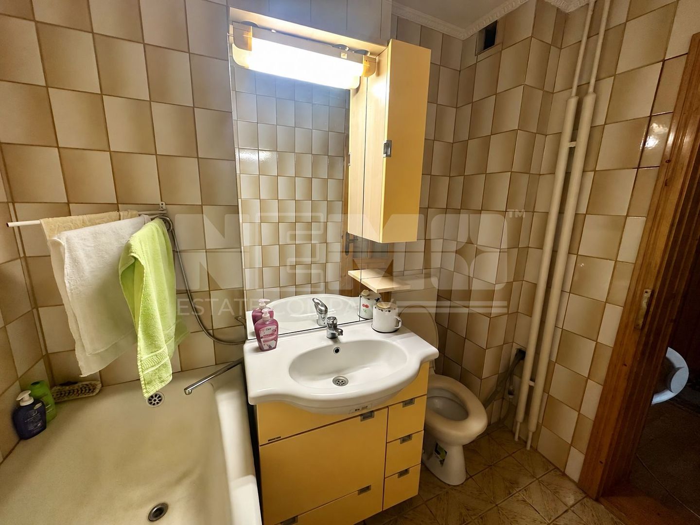 Apartament 3 Camere | Etaj 2 | Zona Oborului | 70.000 Euro - imaginea 11