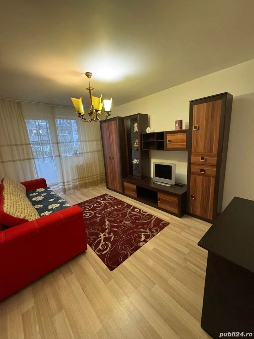Apartament cu doua camere decomandat