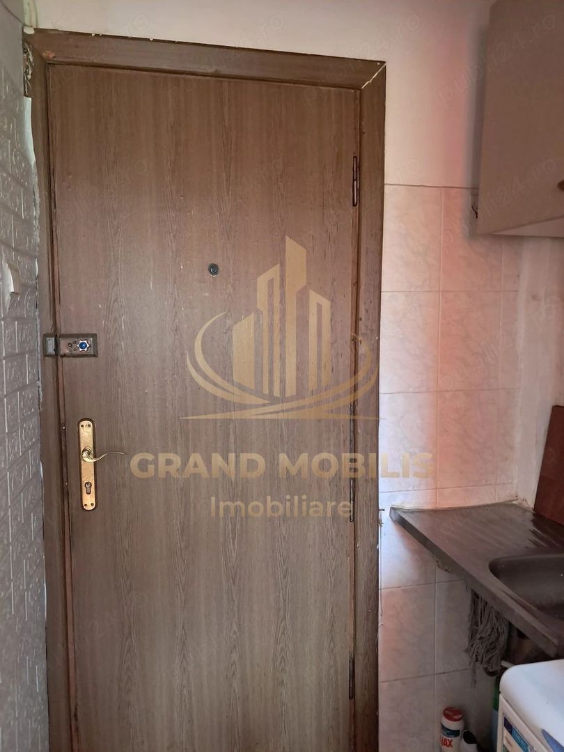 Garsonieră de vânzare UMT | 18 mp | Etaj 3 - imaginea 3