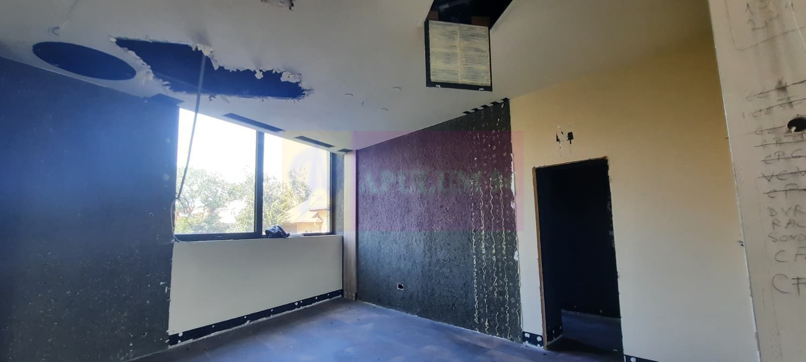 Inchiriere spatiu comercial in zona Decebal-Unirii, stradal, parcare