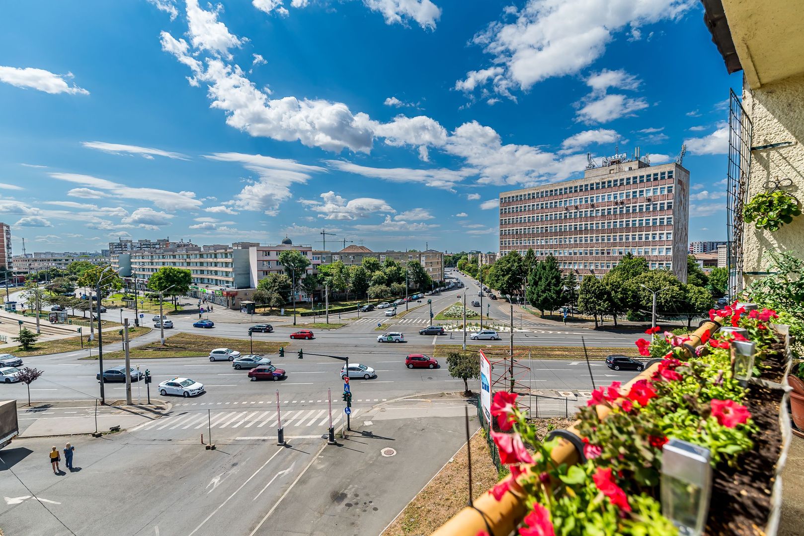 Imagine 2 - Apartament cu 4 camere decomandat cu vedere panoramica