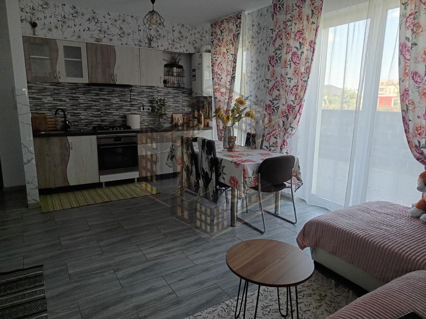 Apartament de închiriat , 2 camere, pet-friendly,loc de parcare,Giroc - imaginea 5
