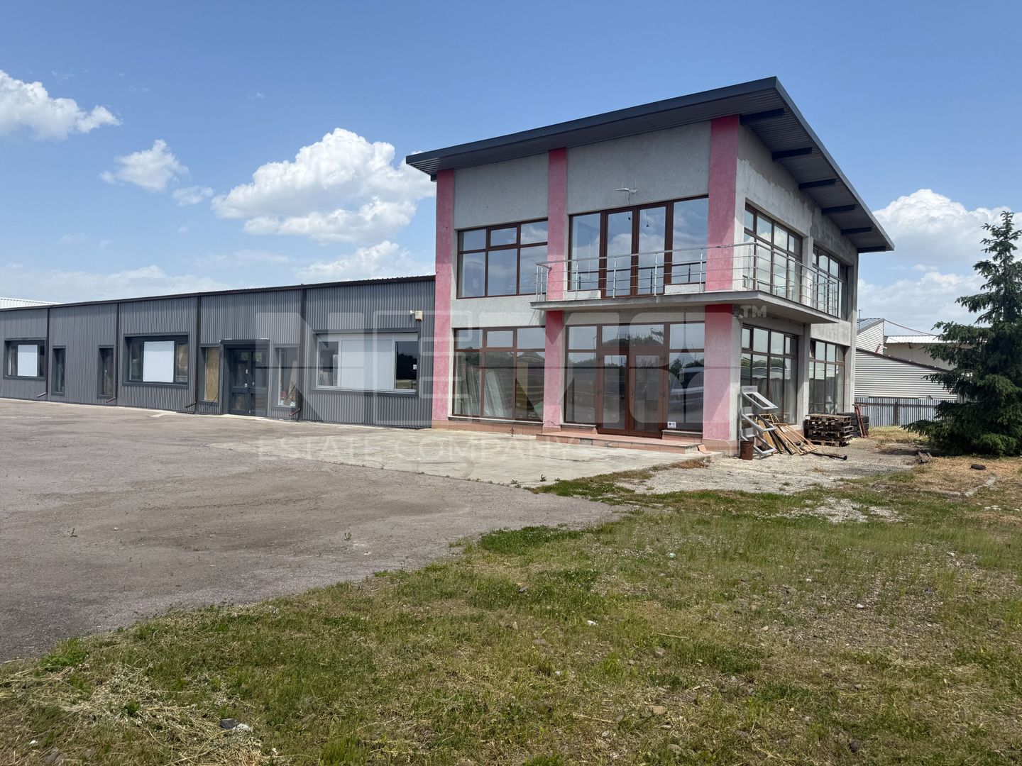 Hala + Birouri I Radauti I 804 mp I 291.900 euro - imaginea 3