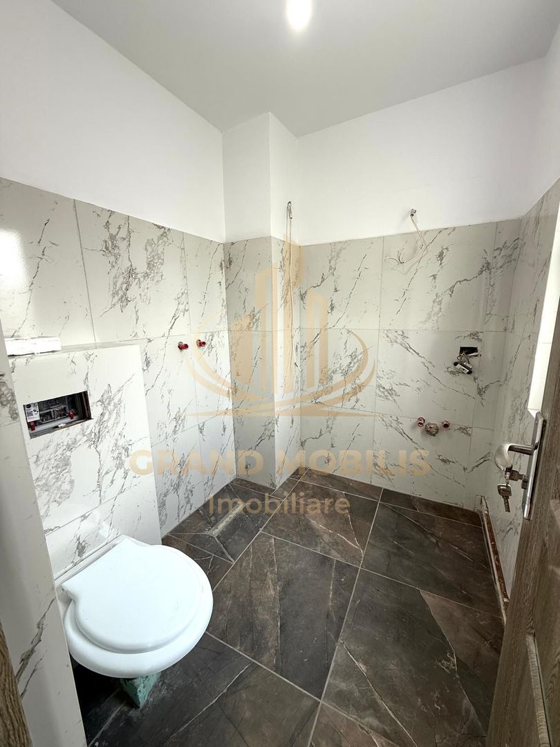 Apartament modern 3 camere, 2 băi, balcon și boxă – Zona Șagului - imaginea 3