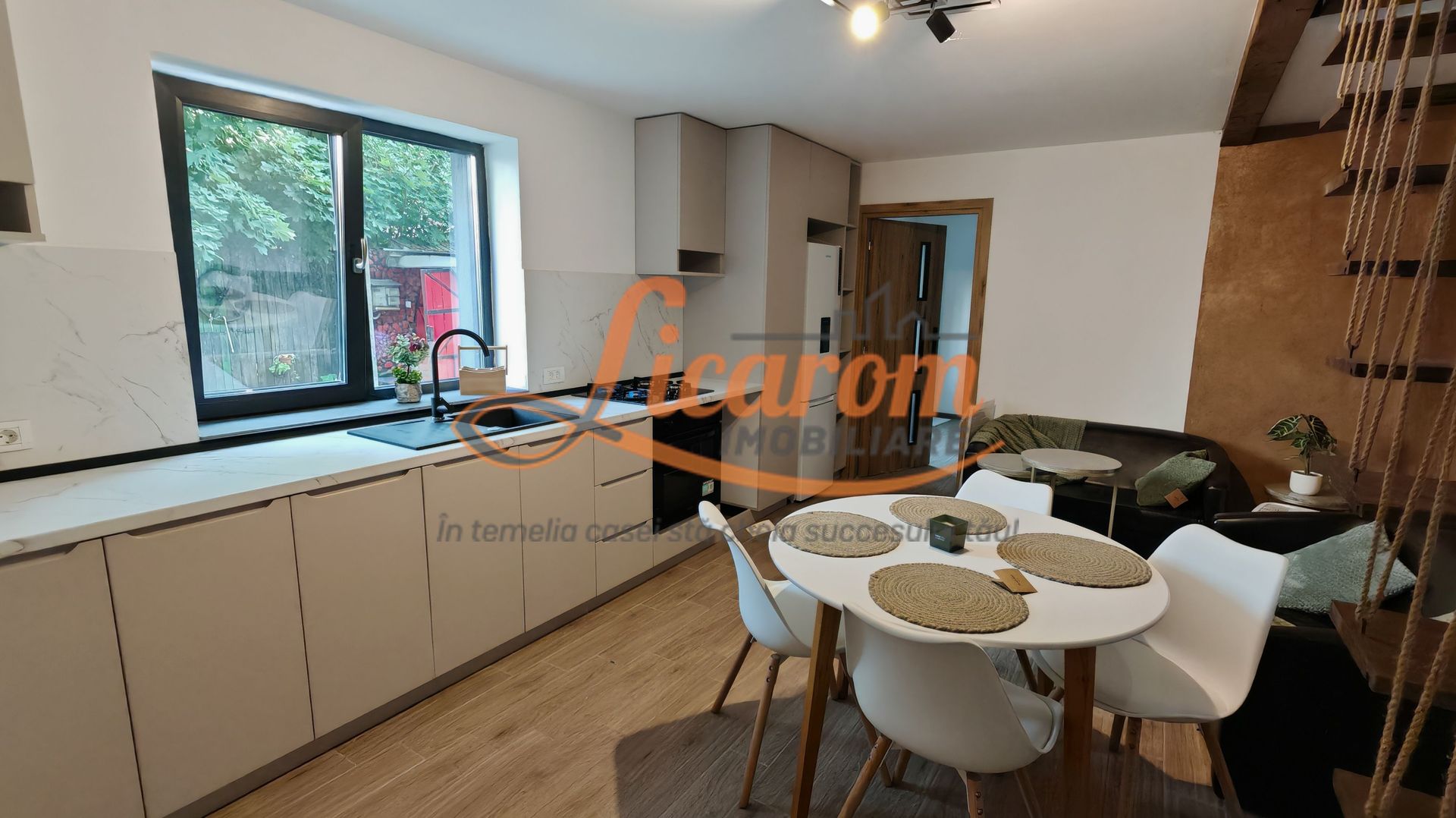 Apartament tip Casa 4 camere strada Carpatilor,totul nou. - imaginea 19