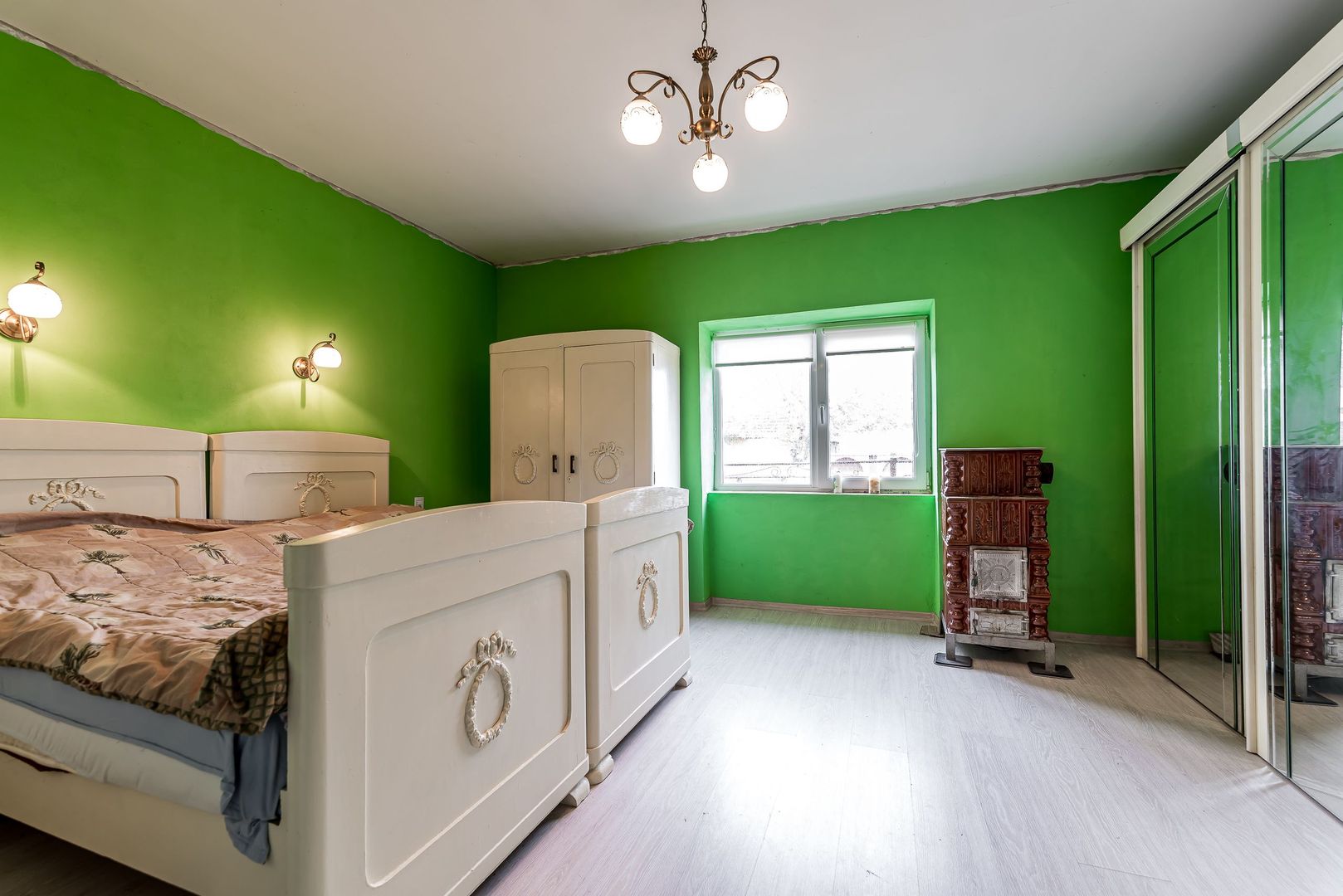Imagine 4 - Casă finisată + casă în construcție, la același preț!