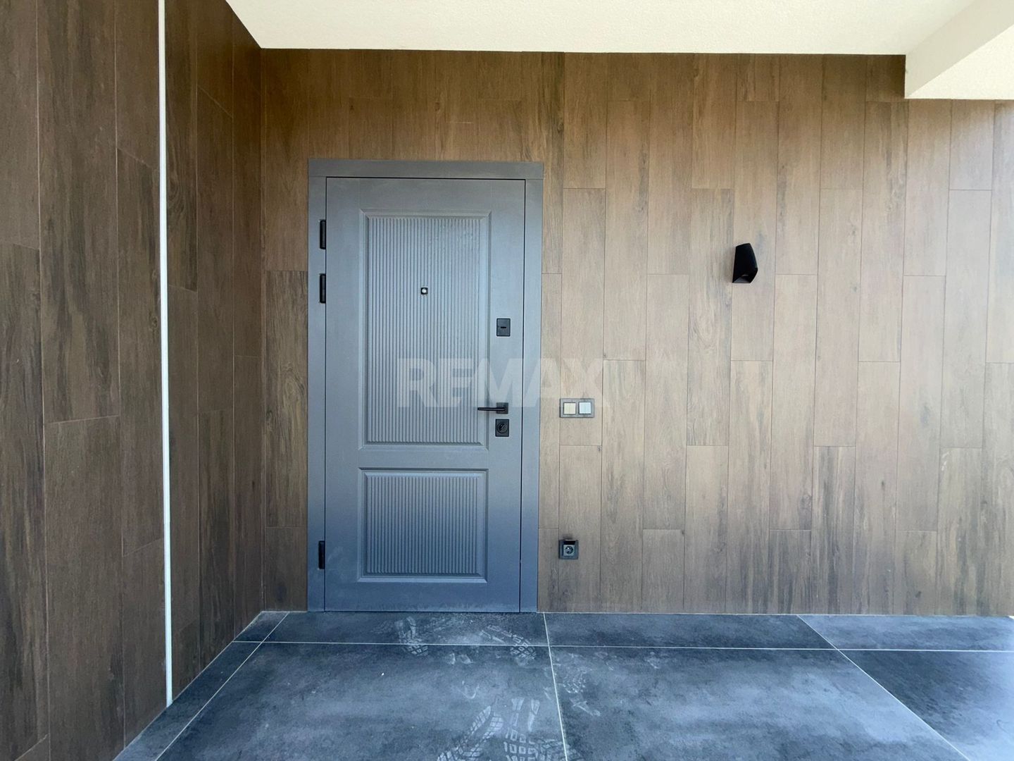 Duplex Hi-Tech 250 m2, Pașcani - imaginea 3