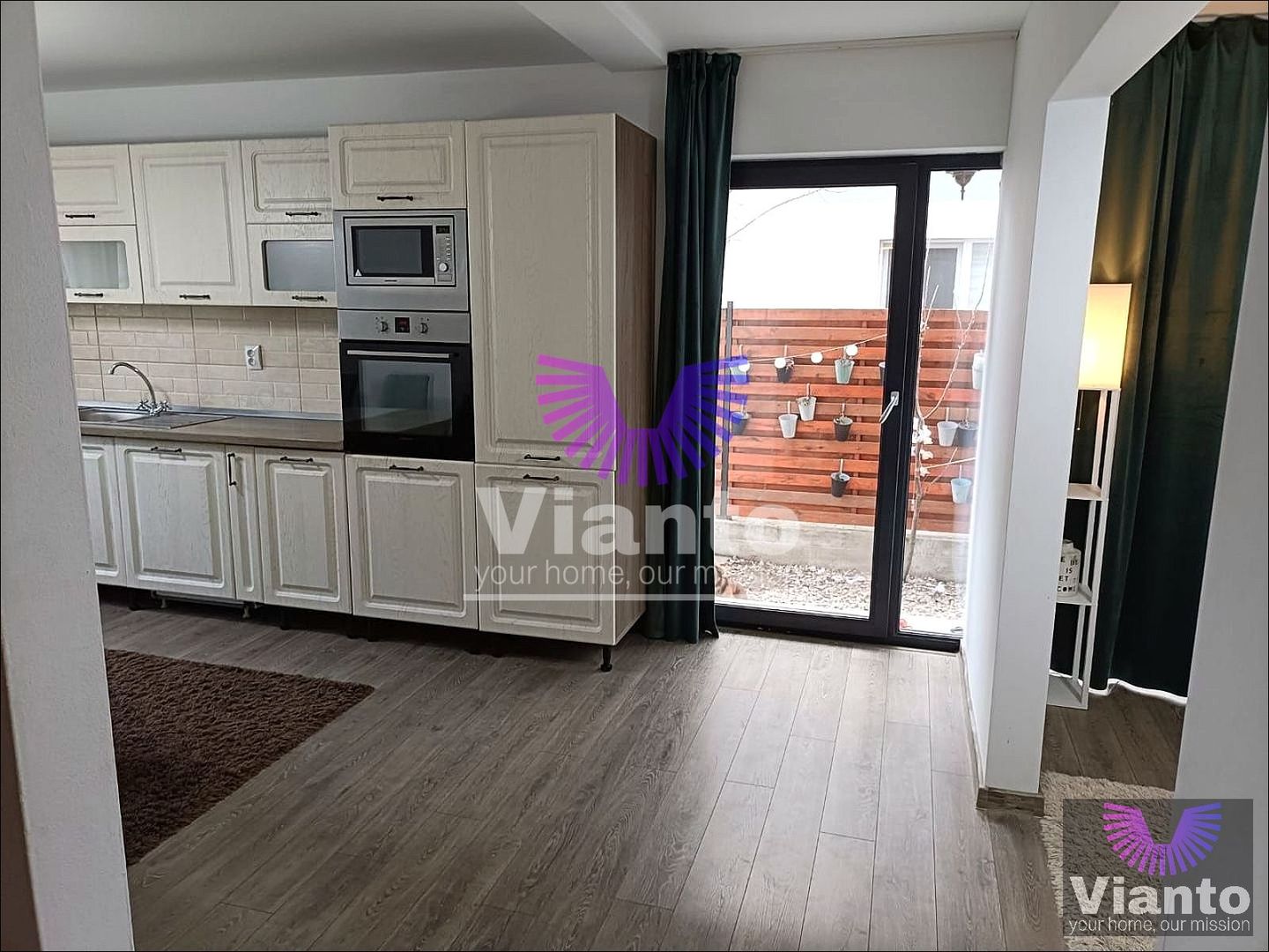 Apartament 3 camere renovat si curte 44mp | Arhitectilor | Loc parcare