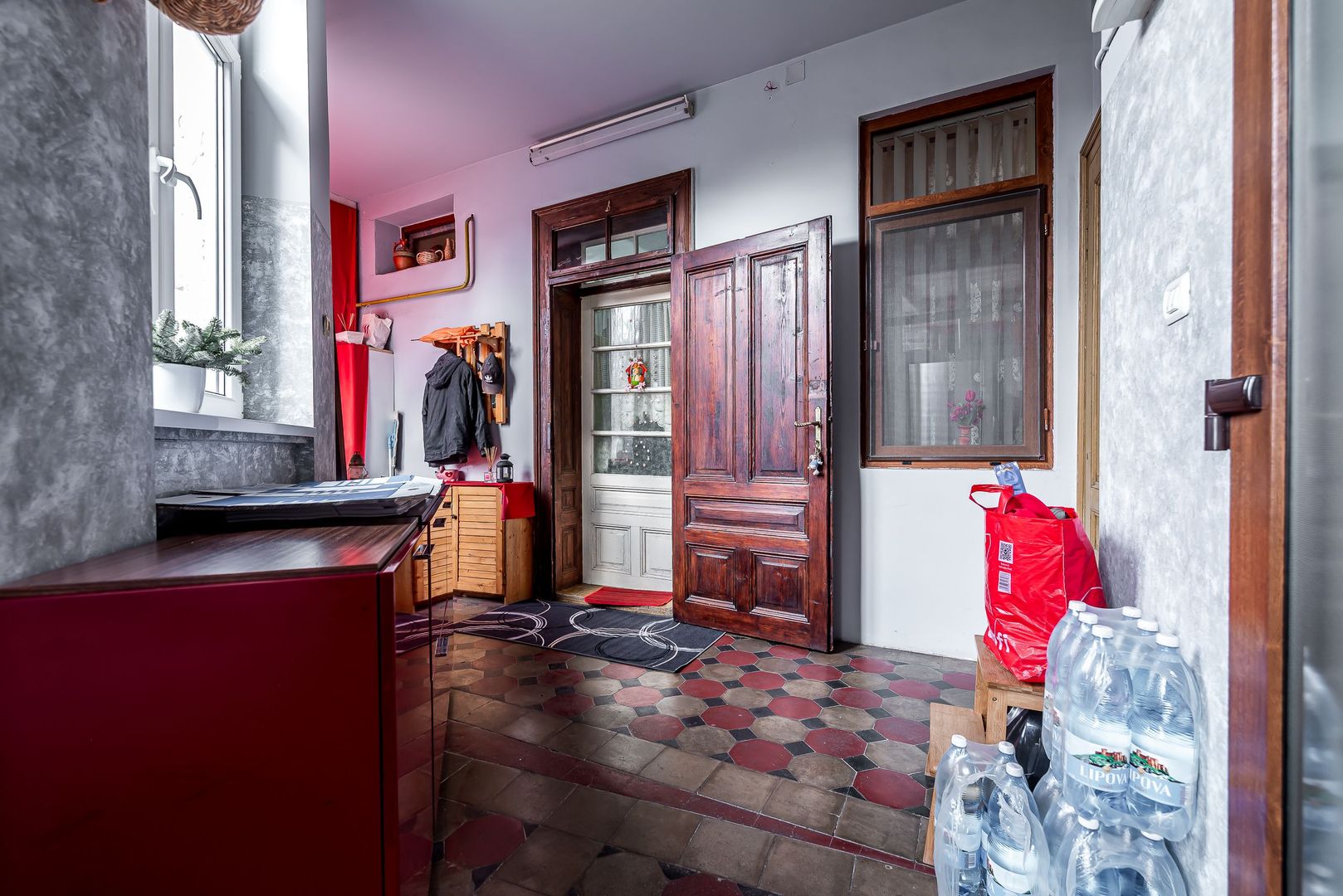 Imagine 5 - Apartament cu 3 Camere la Casă pe Strada I.L. Caragiale, Arad