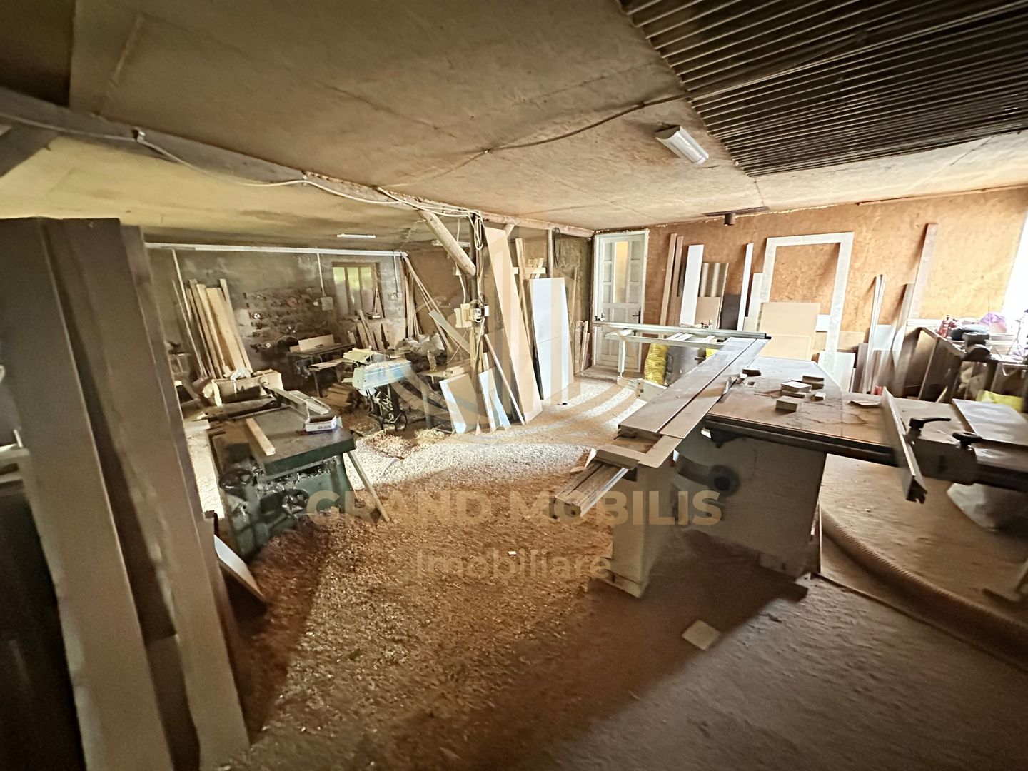 Casă 160 mp + atelier 200 mp + anexă + teren 1.000 mp | Exclusivitate - imaginea 22