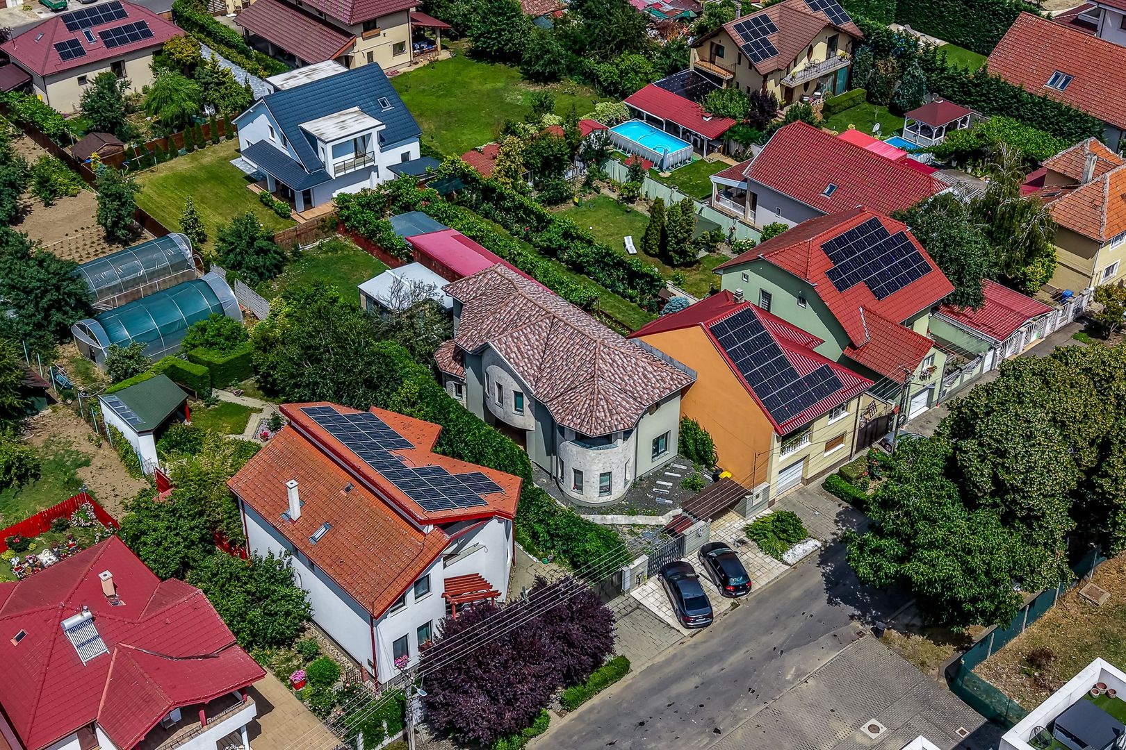 Imagine 2 - Vilă P+1 | Zona Subcetate | bazin, sală, pista biciclete în vecinătate