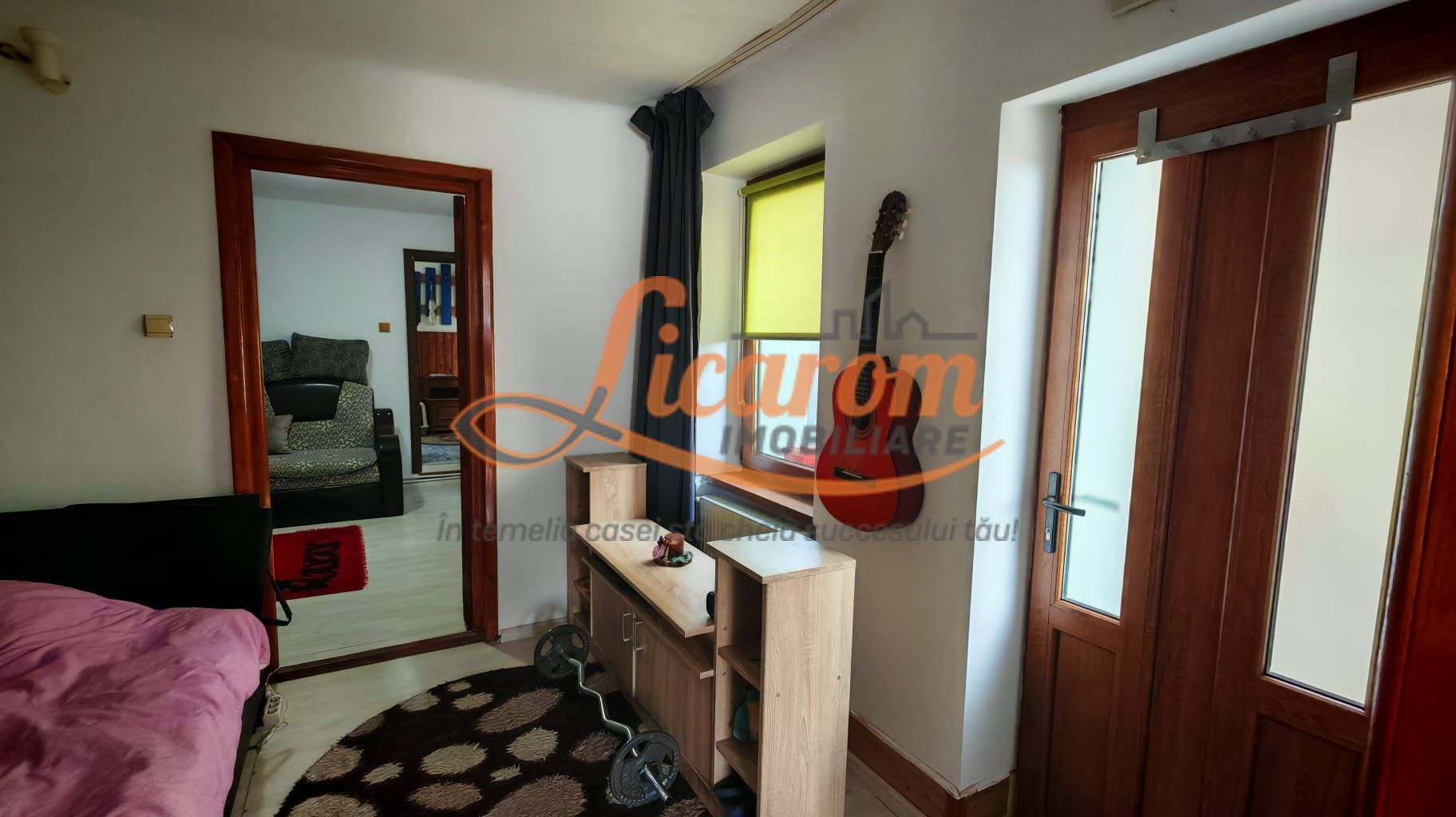 Corp de casa 4 camere zona Nicopole,curte comuna cu 1 familie. - imaginea 7