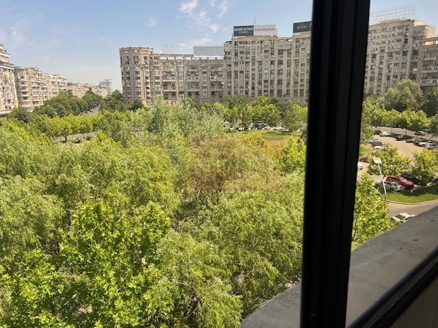 Apartament 3 camere Piata Alba Iulia.