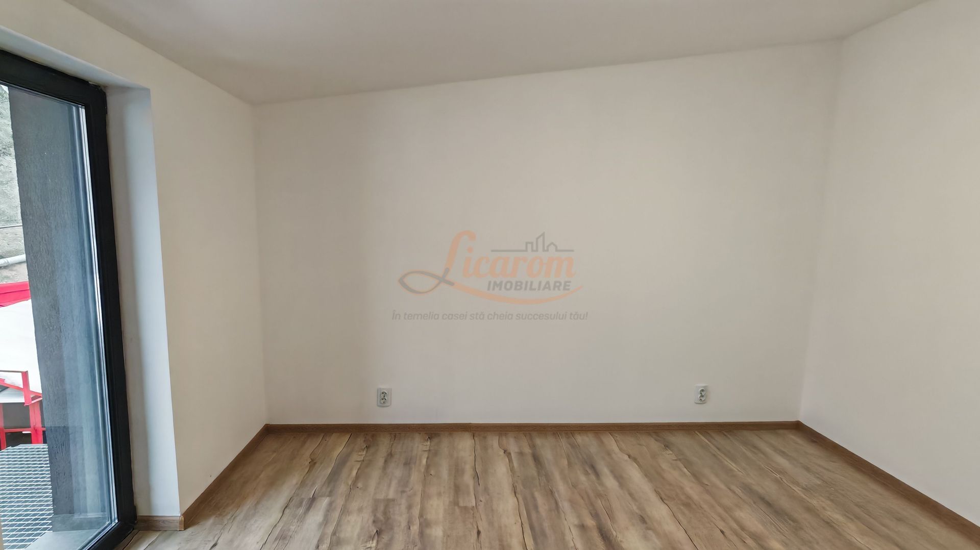 Apartament tip Casa 4 camere strada Carpatilor,totul nou. - imaginea 9