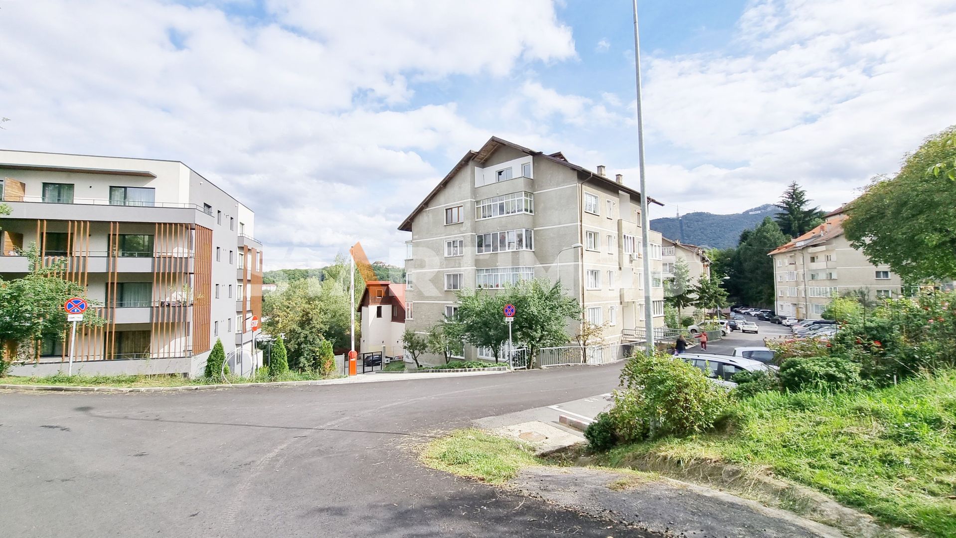 Apartament 3 camere cu parcare si boxa Central
