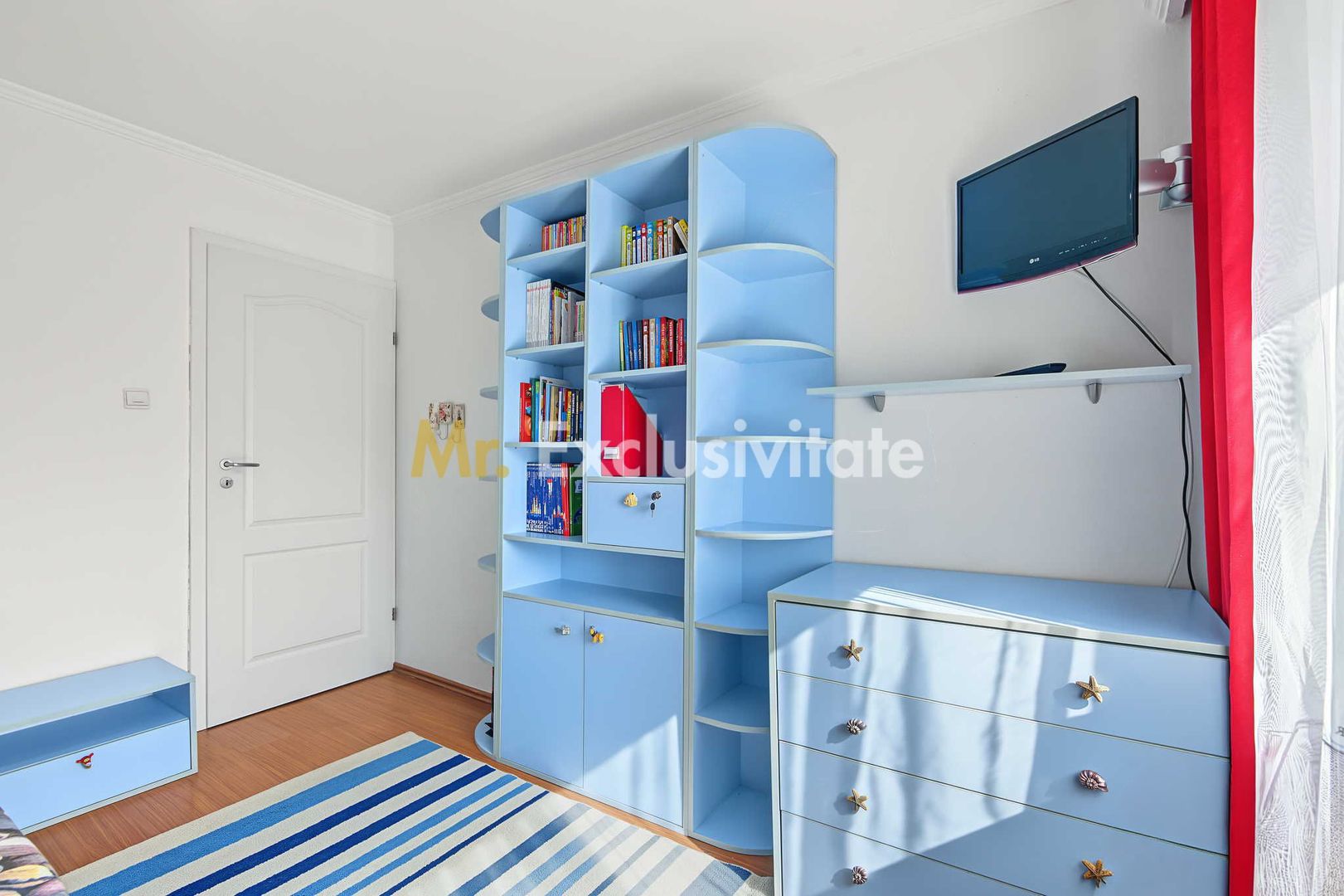 Central-Eremia, ap. 3 camere, 2 băi + boxă,proaspăt zugrăvit, et.2 - imaginea 21
