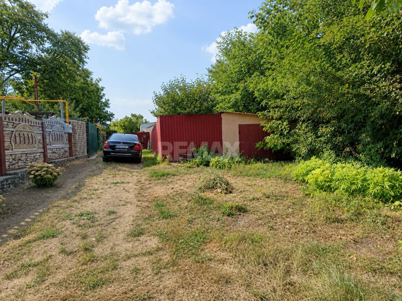 Strășeni.  Apartament la sol cu 3 dormitoare + living, teren și garaj. - imaginea 8