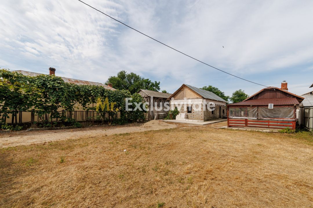 Casa+teren 2.140 mp de vanzare – Ciesti, Lunca Corbului– la doar 30 km Pitesti