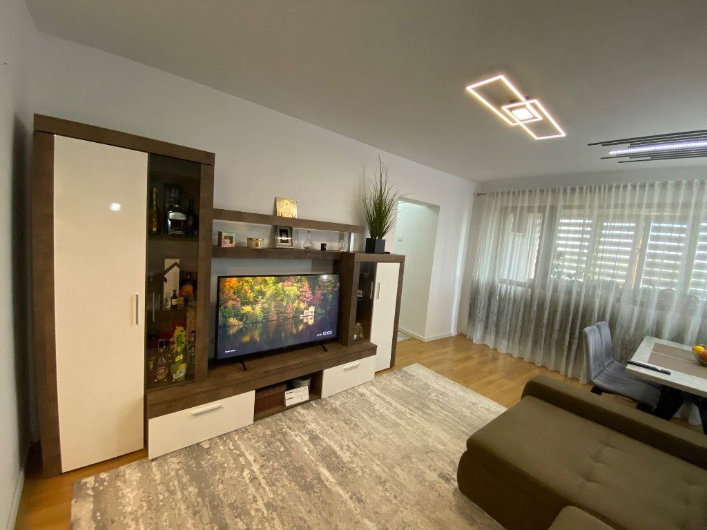 Apartament 3 camere Colentina