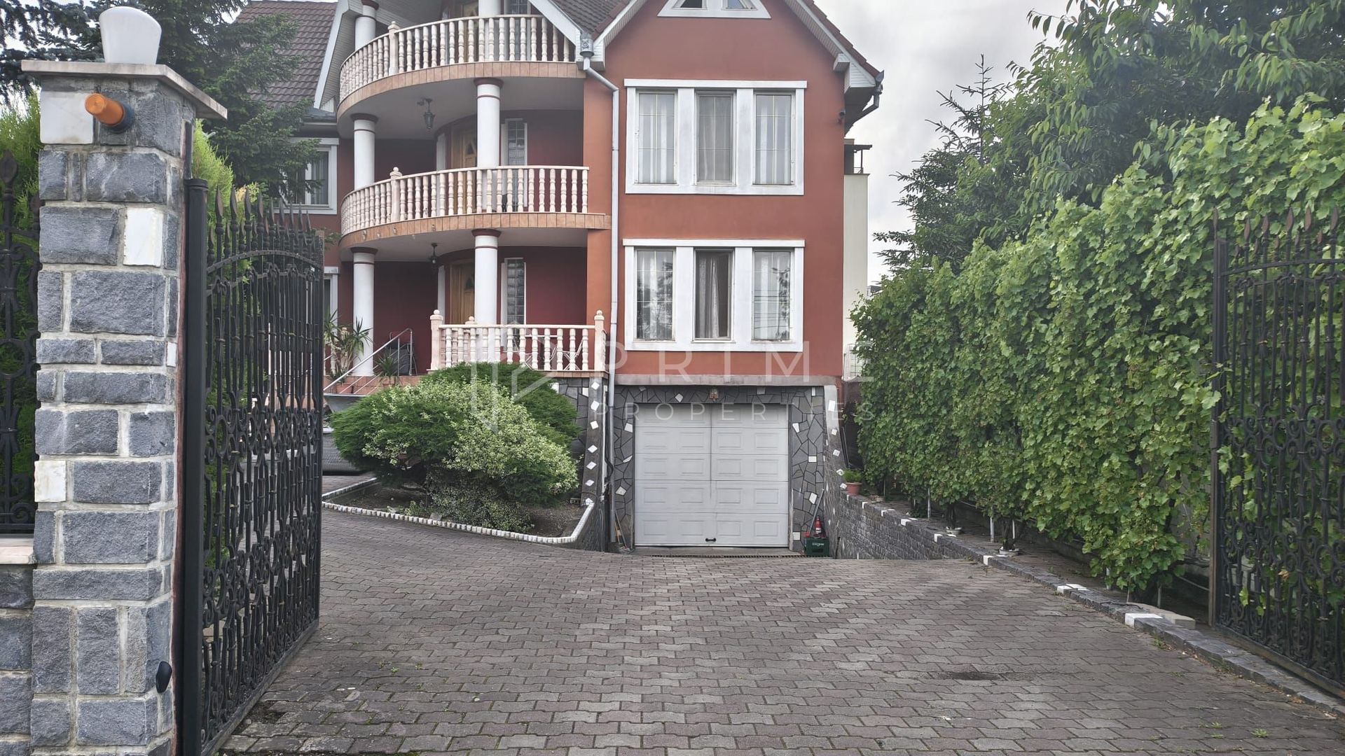 De închiriat 1 cameră la casă, mobilată-utilată, Zona Tudor
