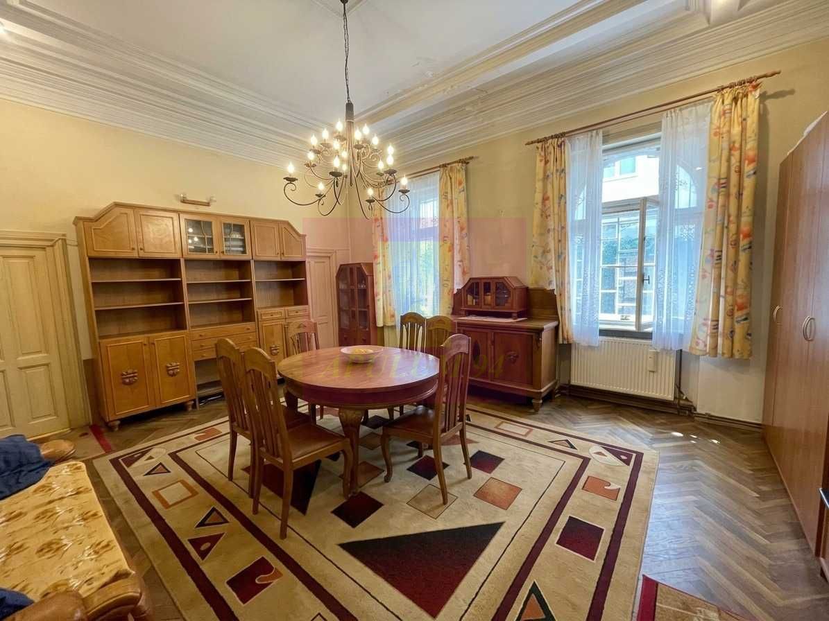 Apartament în vilă în Ultracentralul Capitalei - Zona de Ambasade