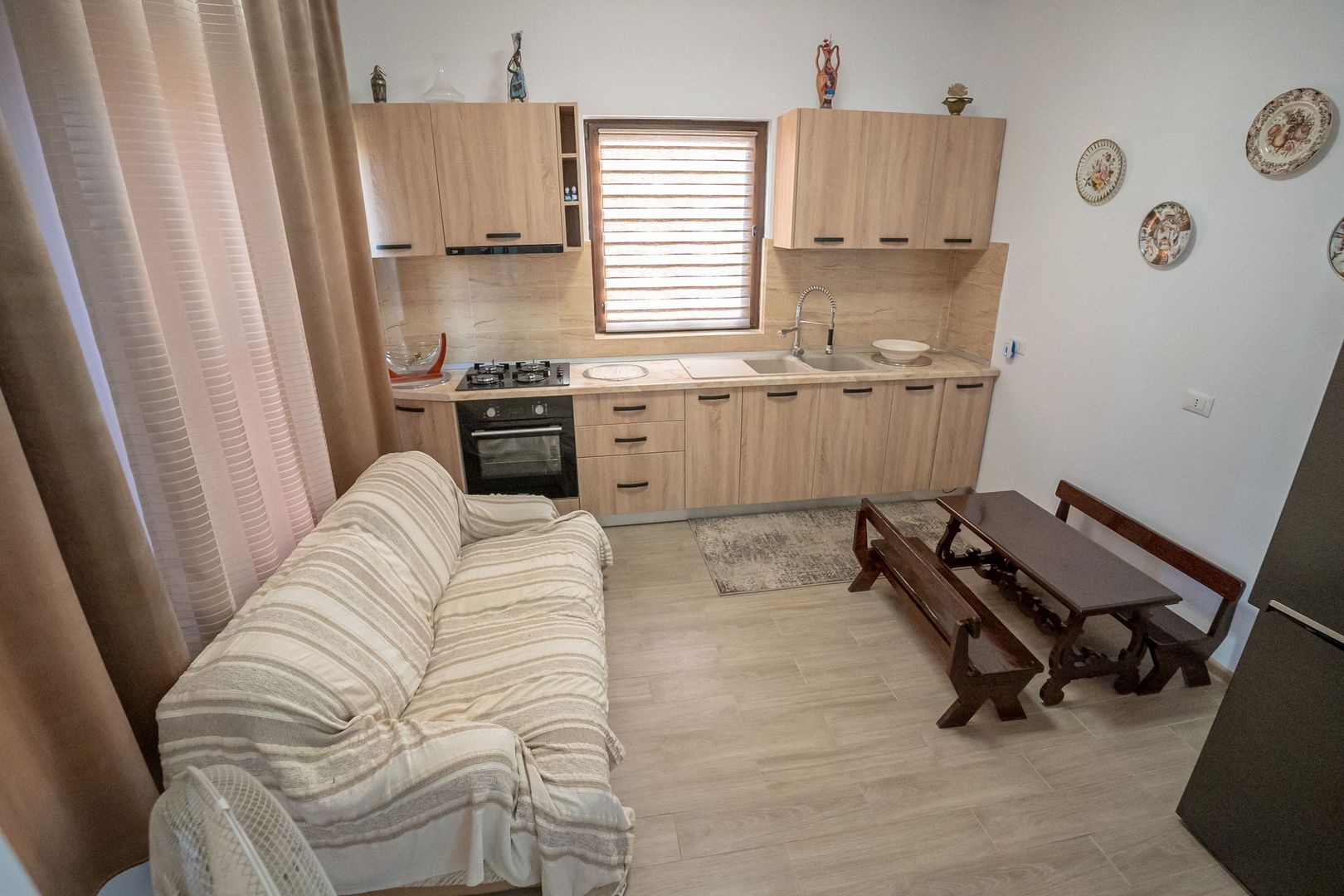 Casă de vânzare Furceni – 7 camere, teren 8.000 m - imaginea 10