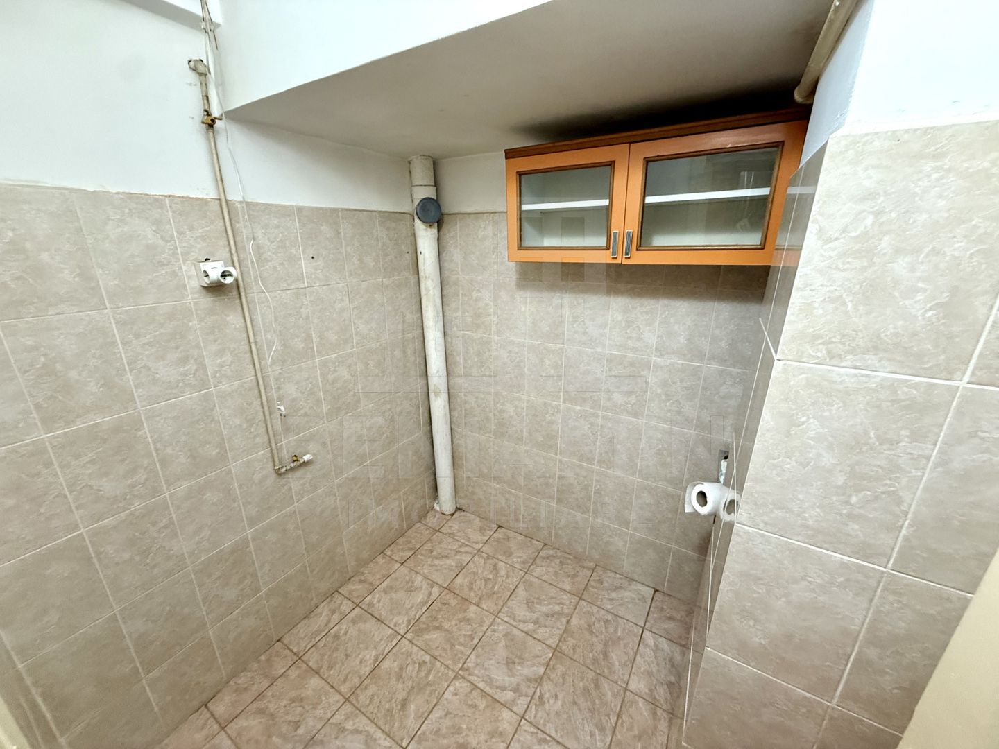 2 camere - etaj 1 - investitie - zona excelenta - Cinema Patria - imaginea 5