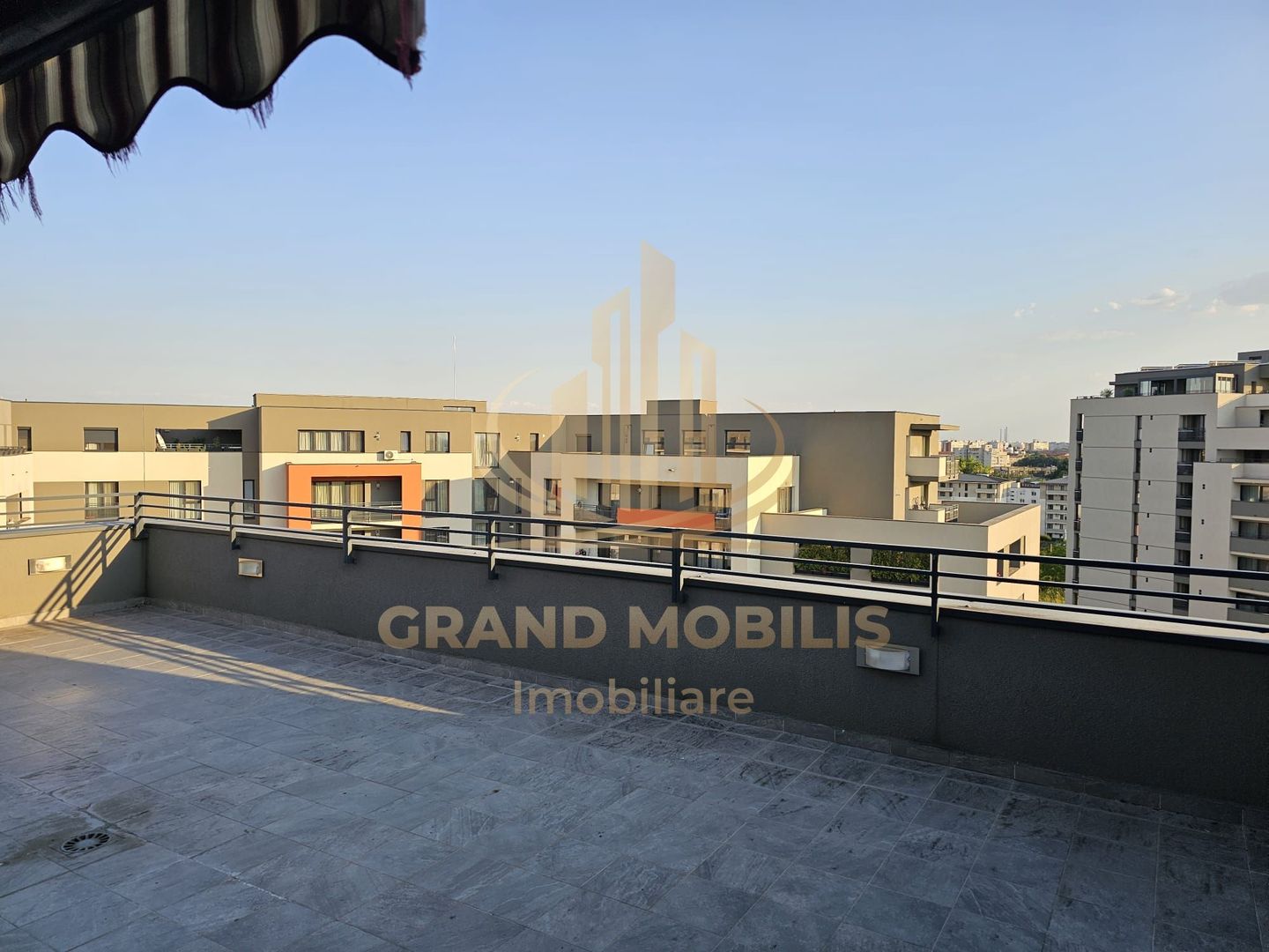 Penthouse - Iris - Armoniei 70mp si terasa 50mp - imaginea 9