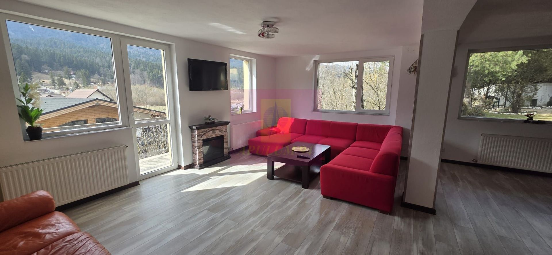 Vila de vânzare cu 8 camere și garaj in Busteni - imaginea 8