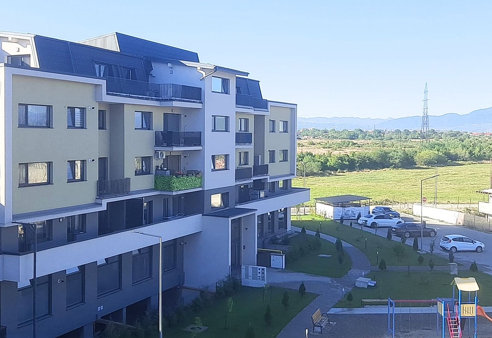 Apartament cu 3 camere situat la etajul 3 zona rezidentiala Rasnov - imaginea 11
