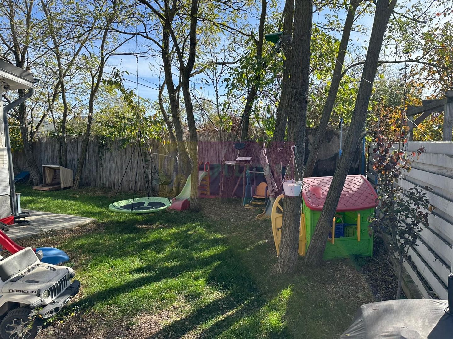 Casă 3 camere + dependințe, curte 380, Săbăreni