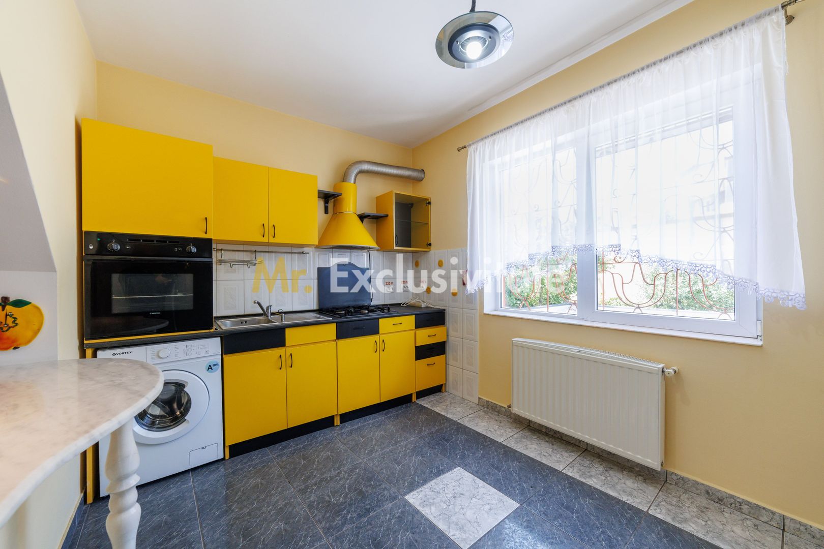 Proprietate multifunctionala | Doua cladiri | 581 mp | Pitesti - imaginea 26