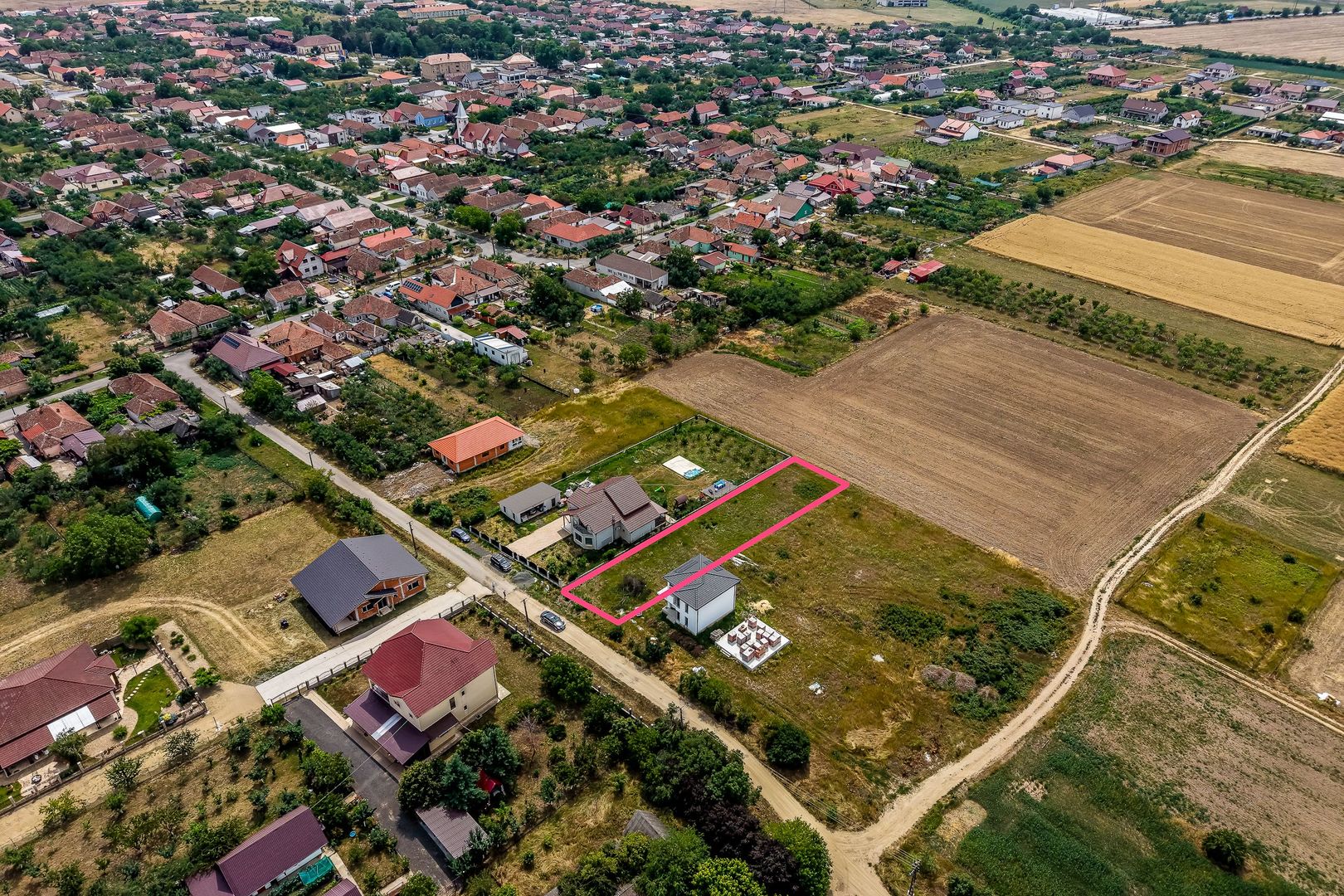 Imagine 2 - 🏡 Cauți locul perfect pentru viitoarea ta casă?