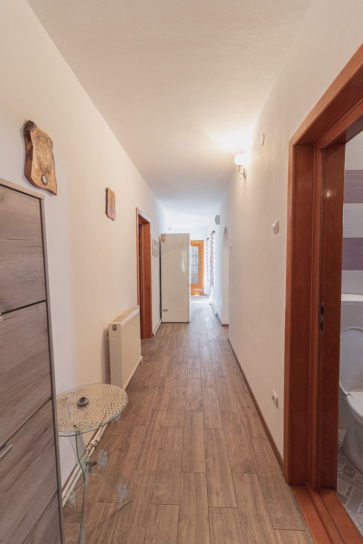 Casă 3 camere, 368mp teren, supr. utila 90mp, pe str. Focșa din Tecuci - imaginea 14