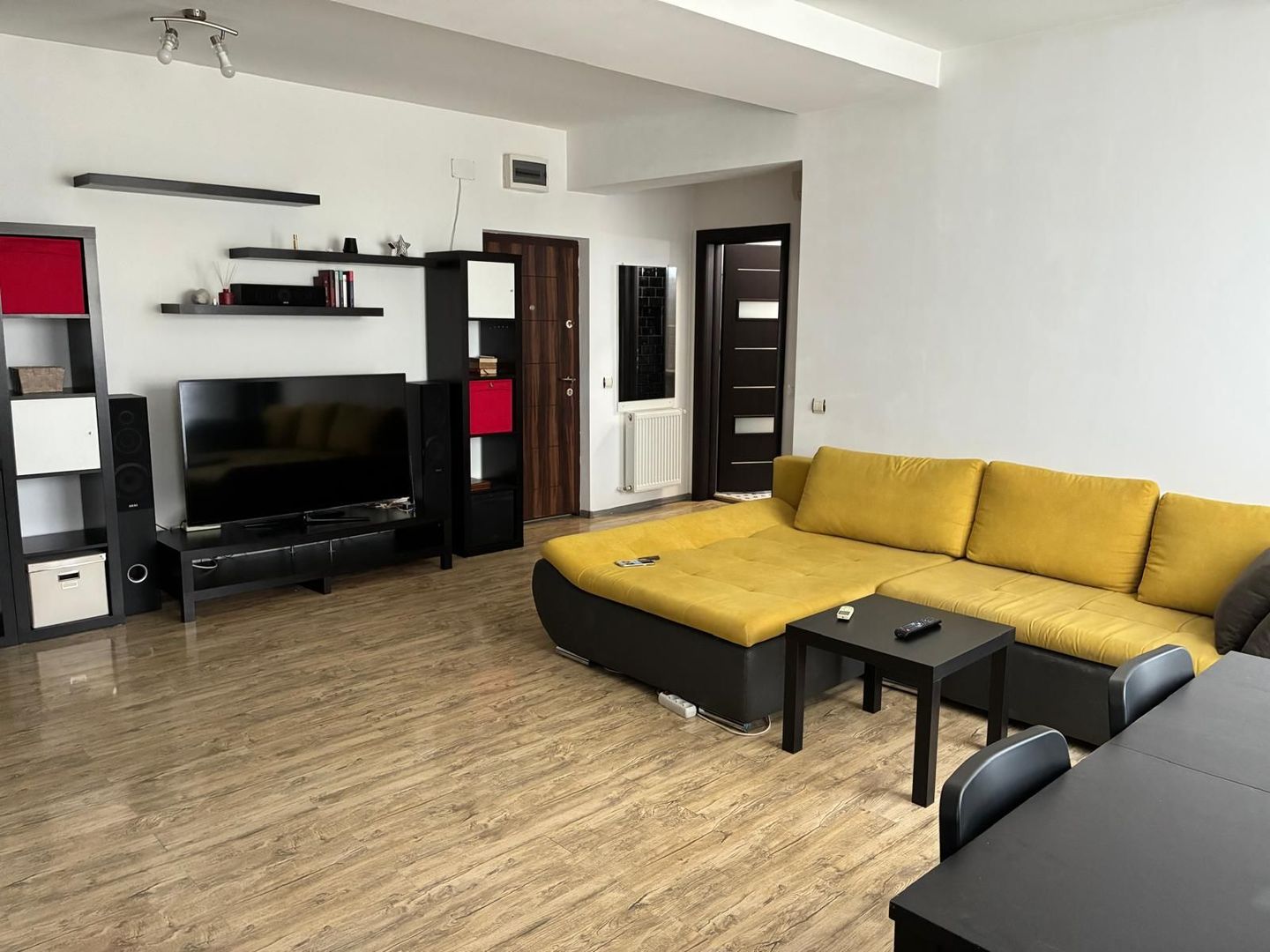Apartament 2 camere cu garaj subteran - Sunrise Residence Ghencea - imaginea 2