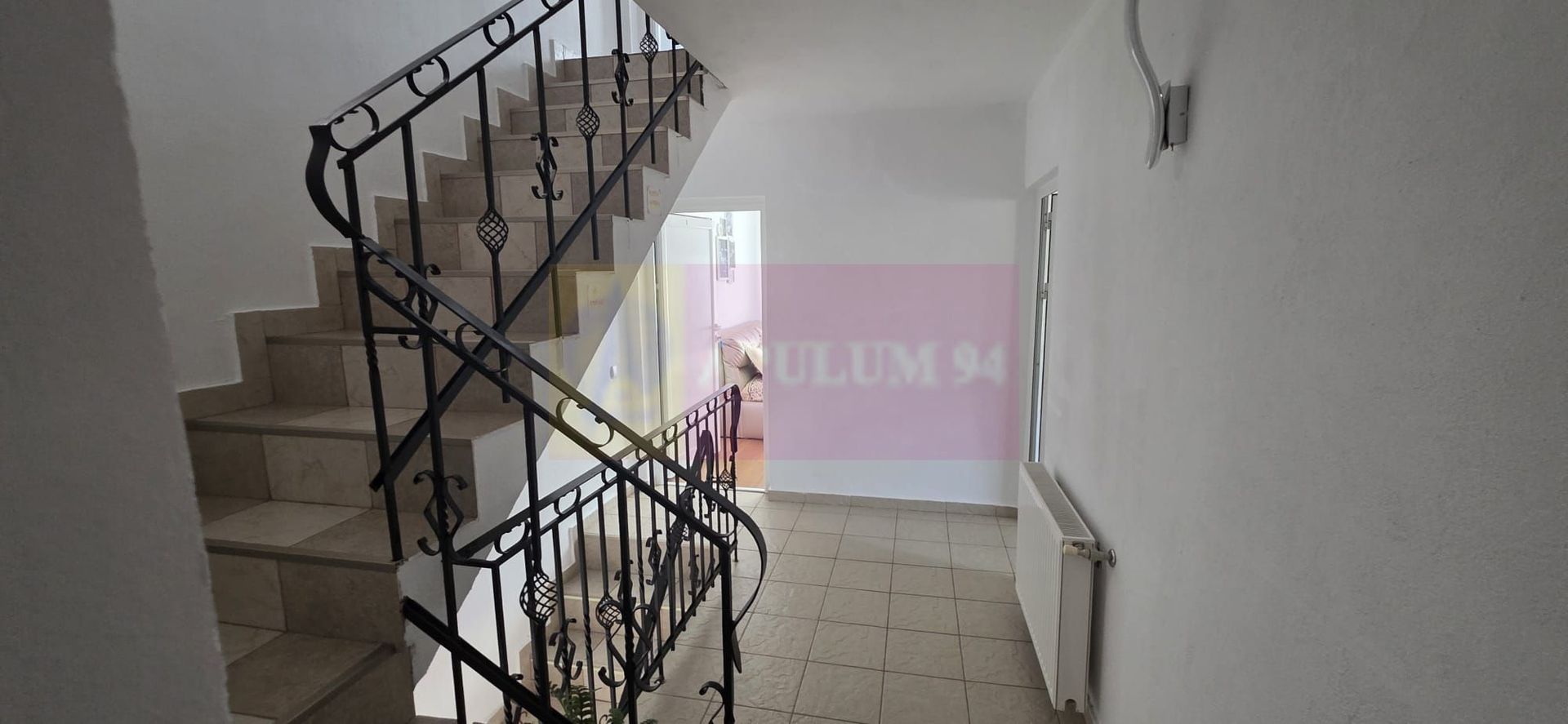 Vila de vânzare cu 8 camere și garj in Busteni