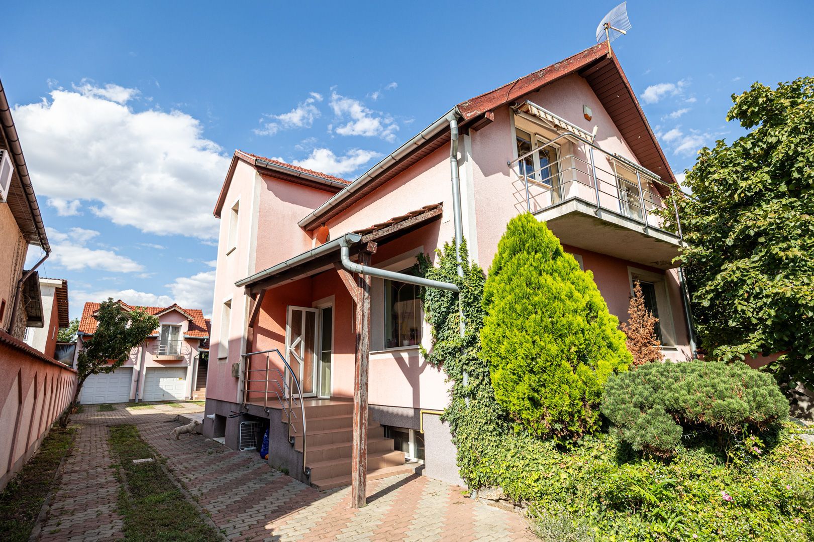 Imagine 7 - Vilă cu 6 camere în zona rezidențială - Poltura