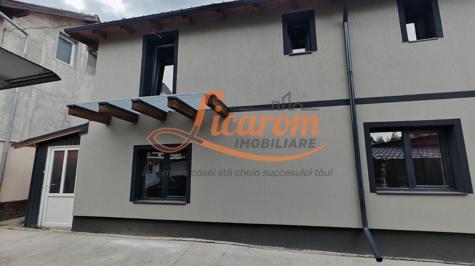Apartament tip Casa 4 camere strada Carpatilor,totul nou. - imaginea 8