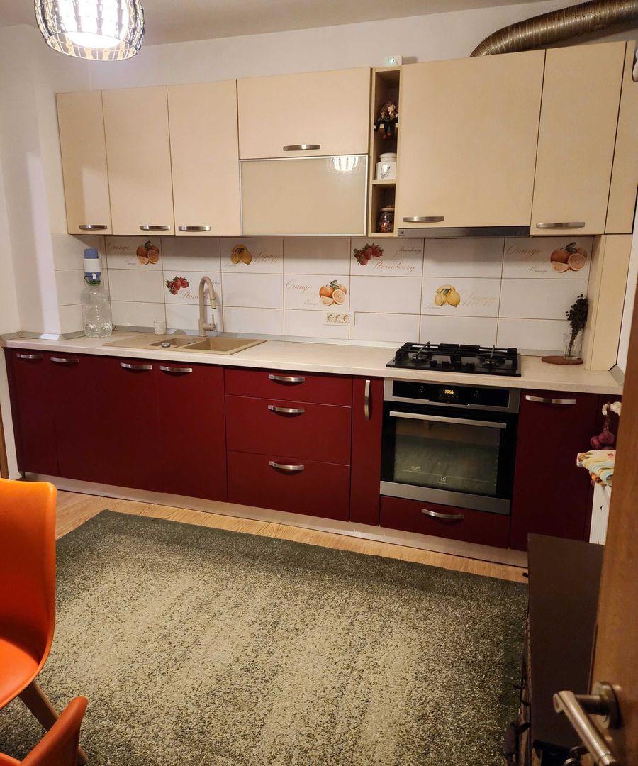 Inchiriez apartament 3 camere Lujerului.
